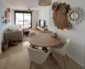2 bed apt with amazing views, Casares
